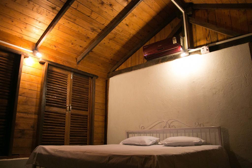 Wonderland Hostel Анджуна Стая снимка