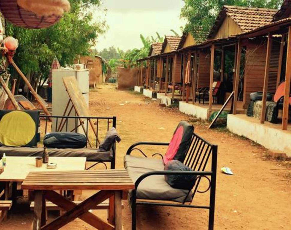 Wonderland Hostel Анджуна Екстериор снимка