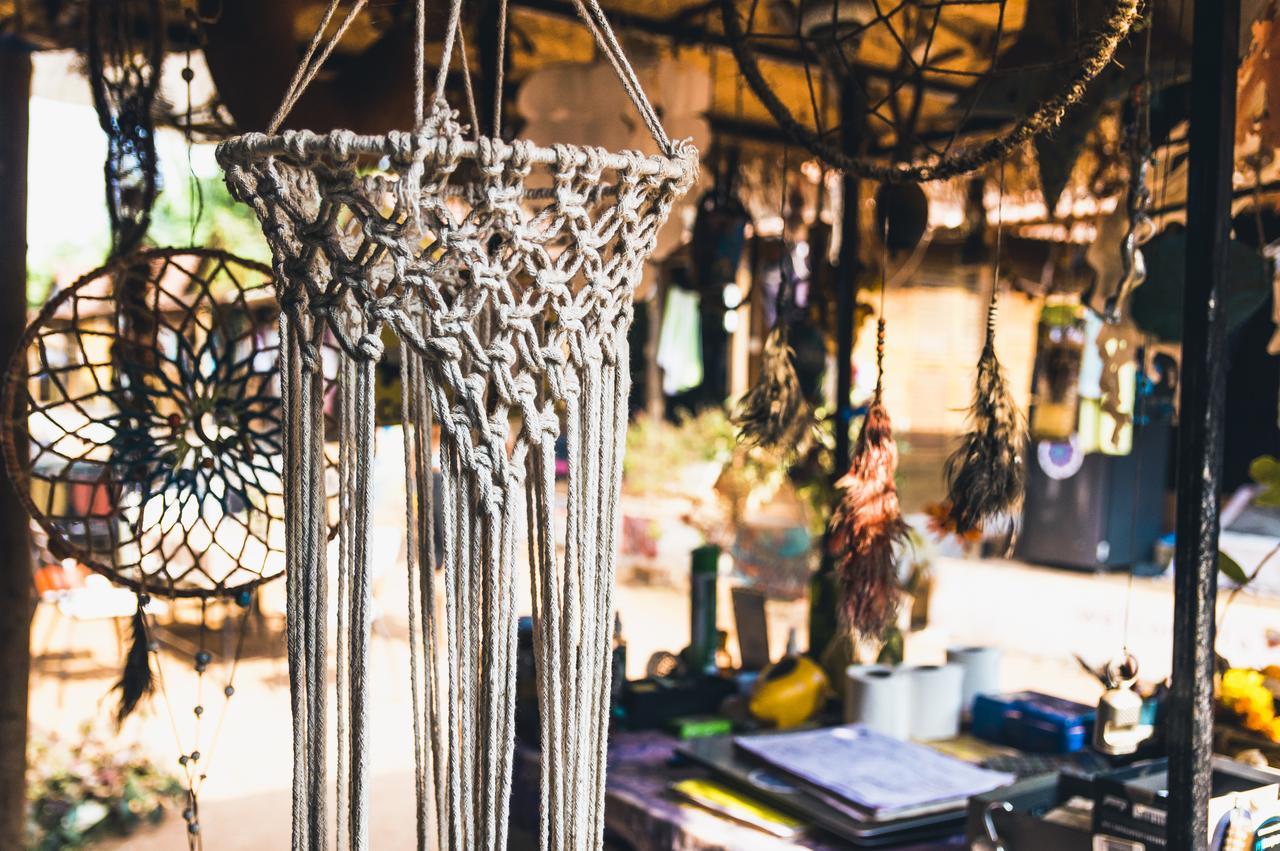 Wonderland Hostel Анджуна Екстериор снимка