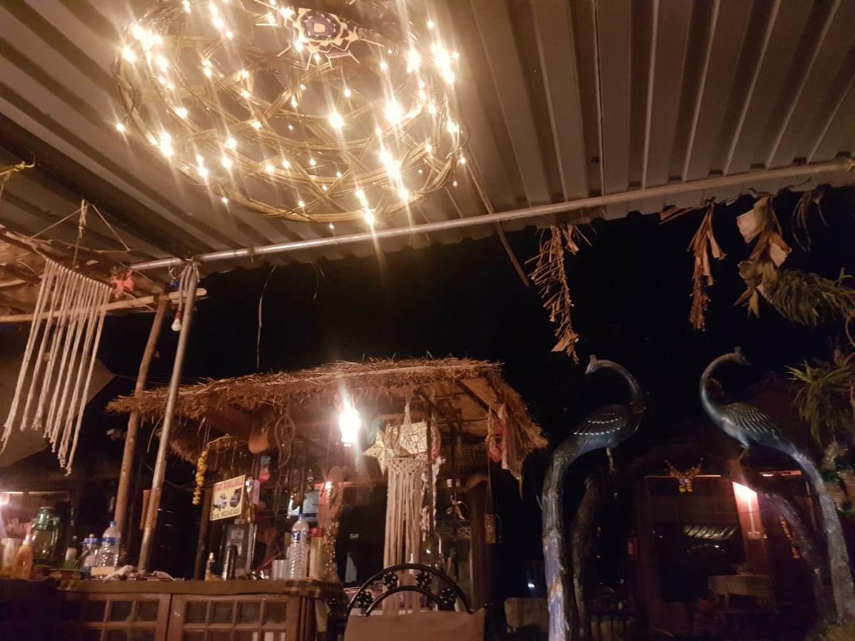Wonderland Hostel Анджуна Екстериор снимка