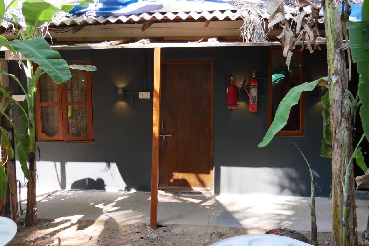 Wonderland Hostel Анджуна Екстериор снимка